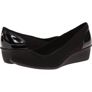 Anne Klein Women's Wisher BLACK pumps, size 8